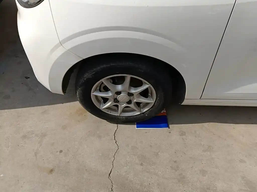 Roewe Clever — миниатюра 25