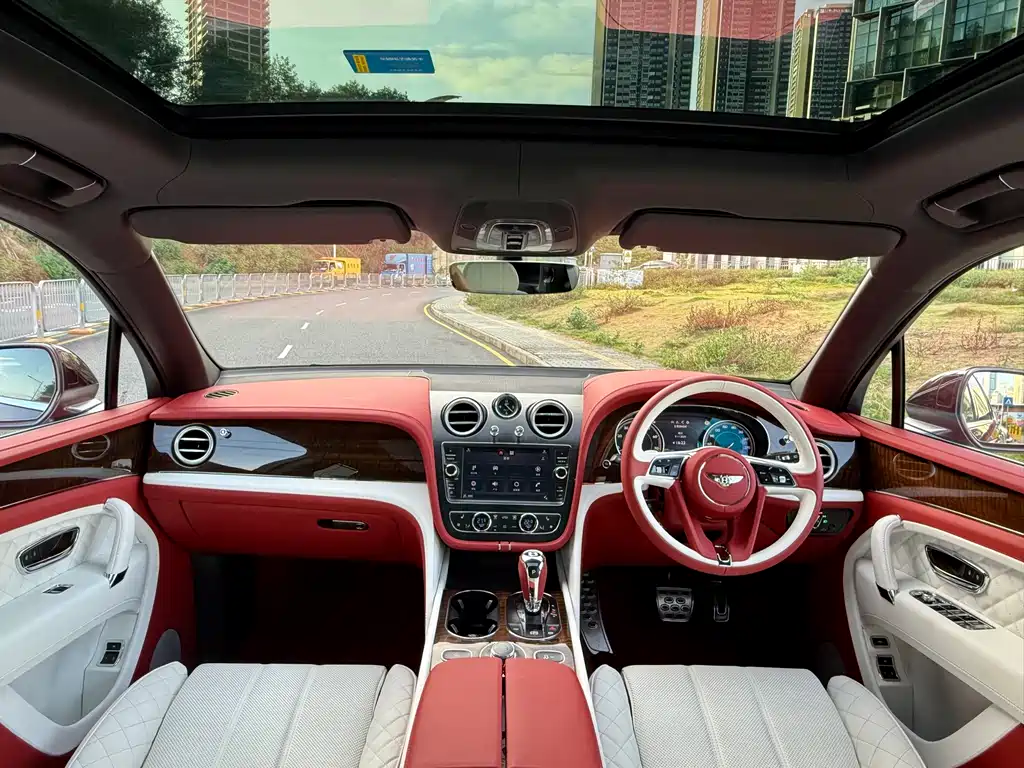 Bentley Bentayga 2017 6.0T Standard