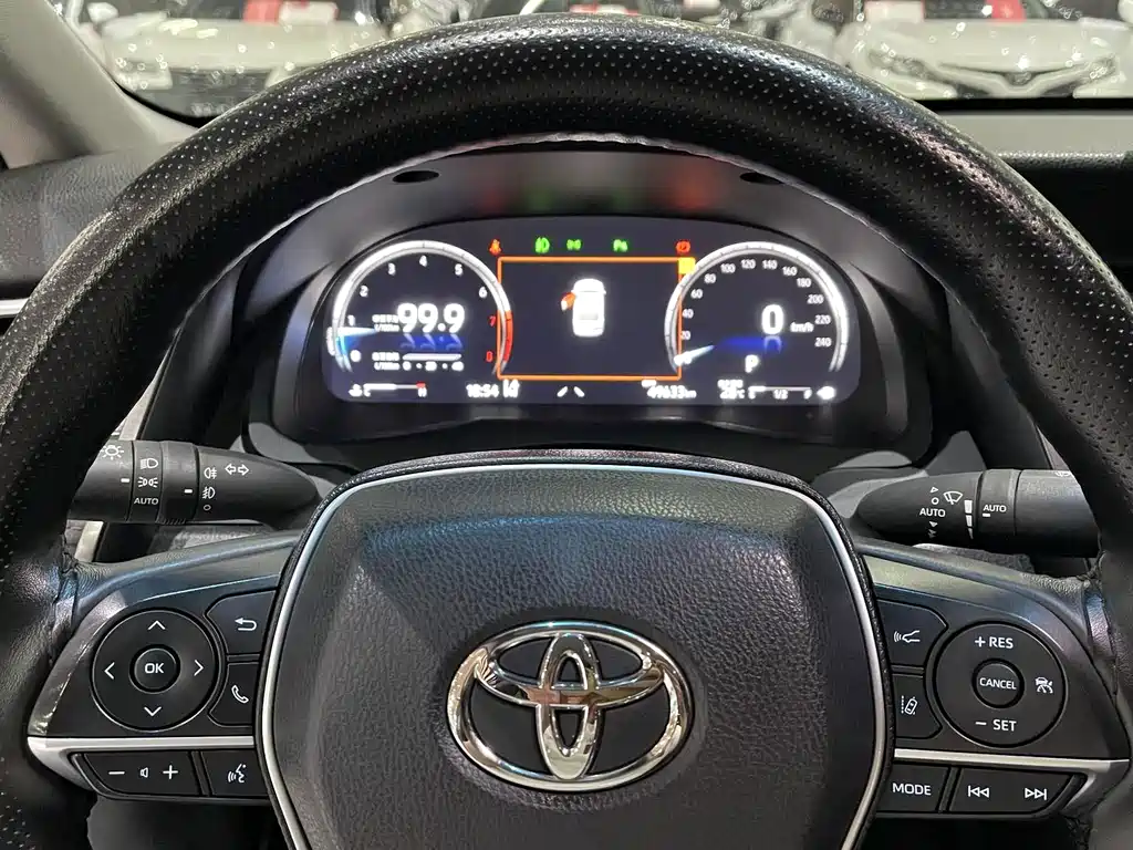 Toyota Camry — миниатюра 9