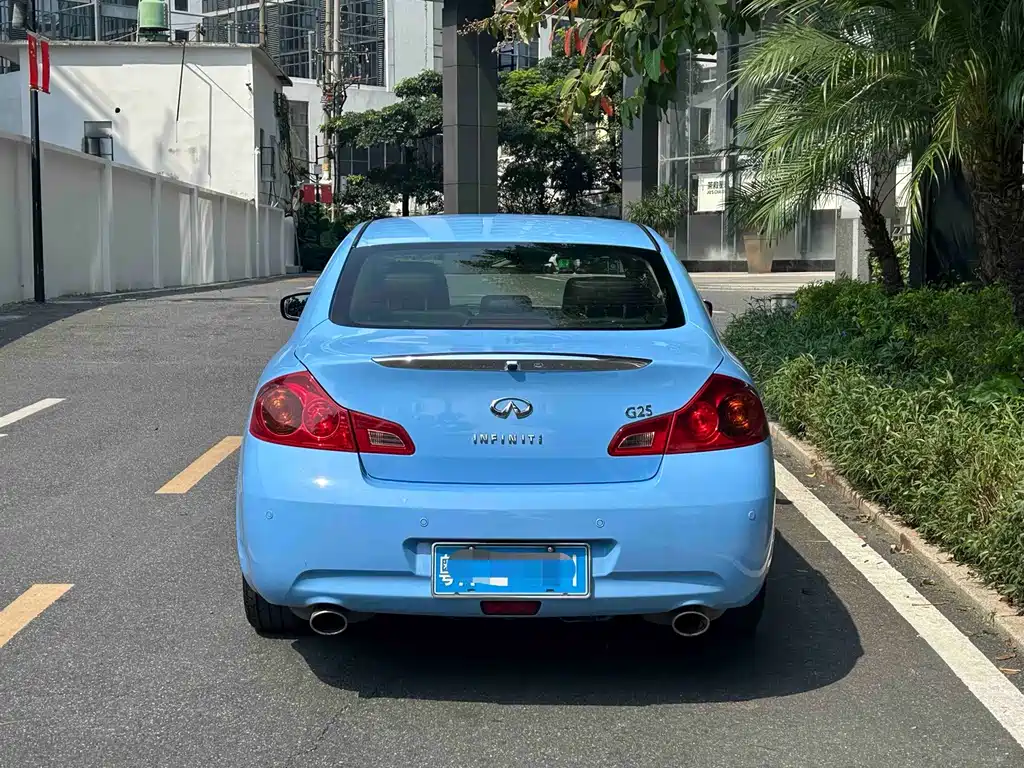 Infiniti G — миниатюра 5