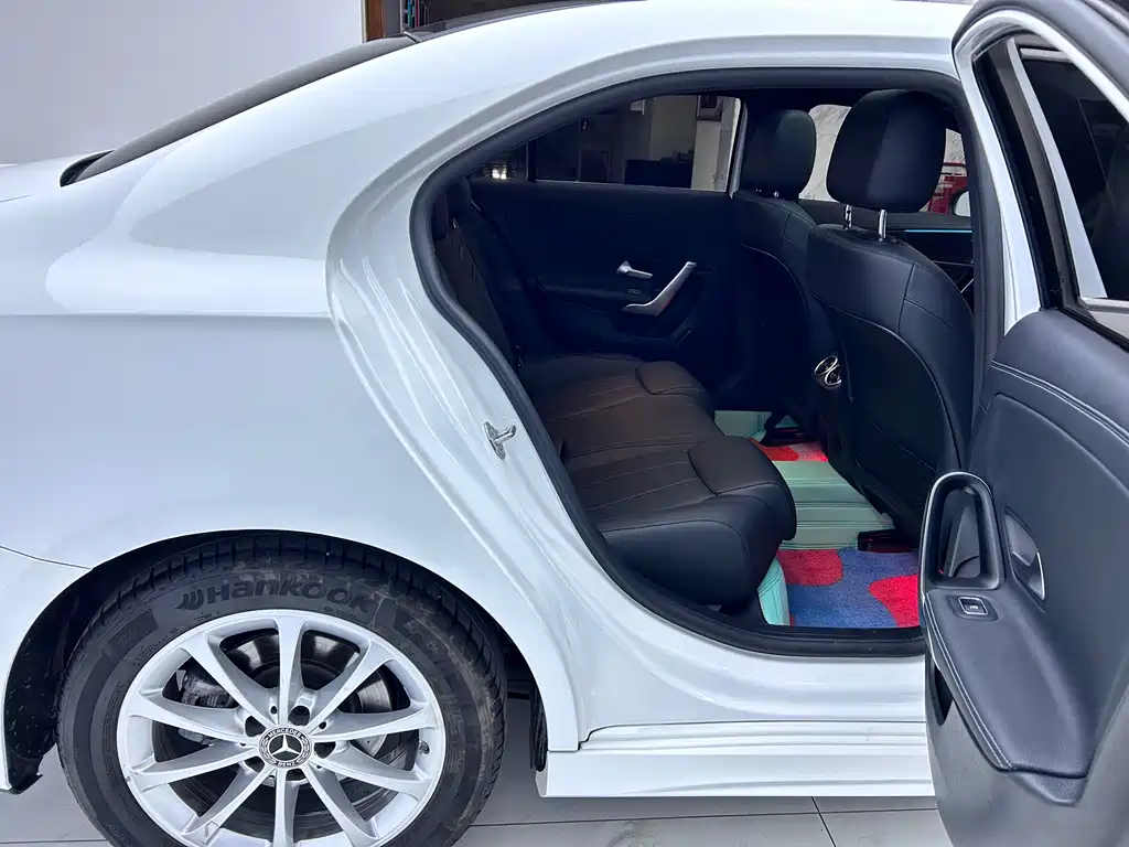 MERCEDES-BENZ A CLASS