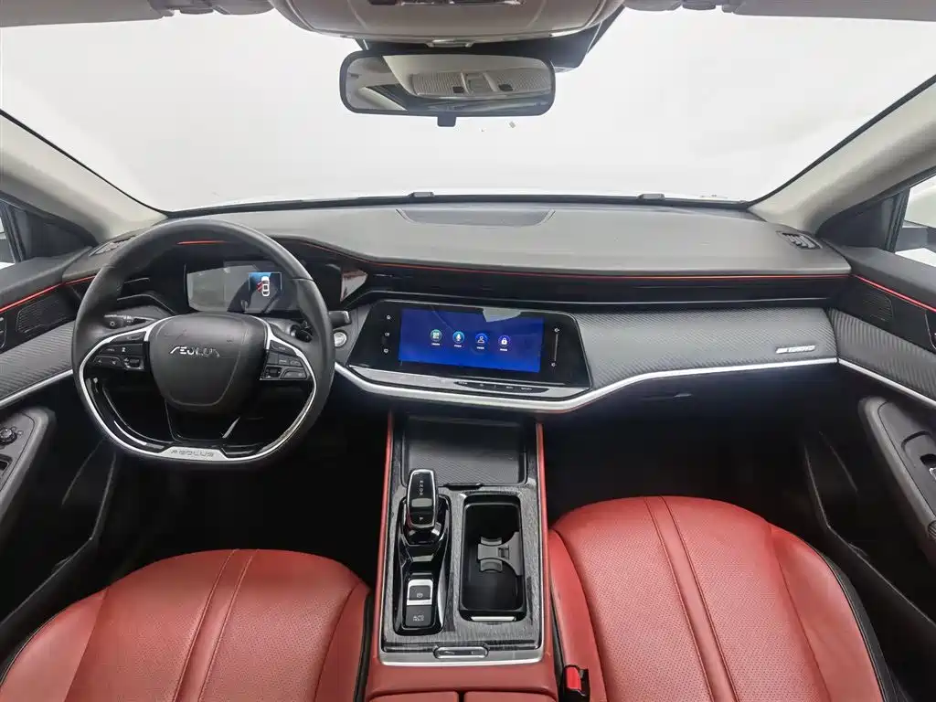 DONGFENG YI HYUN MAX