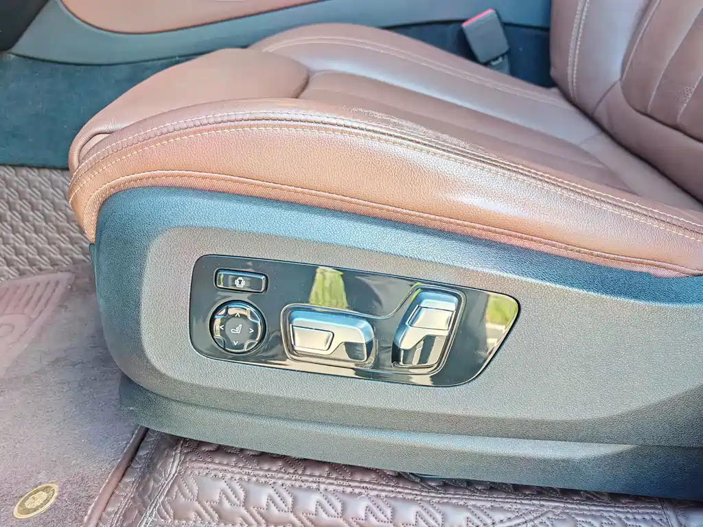 BMW X5 (Import) — миниатюра 32