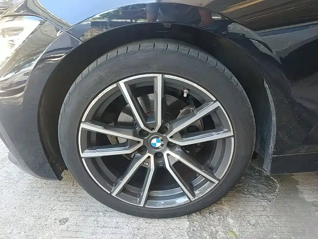 BMW 3 Series — миниатюра 23
