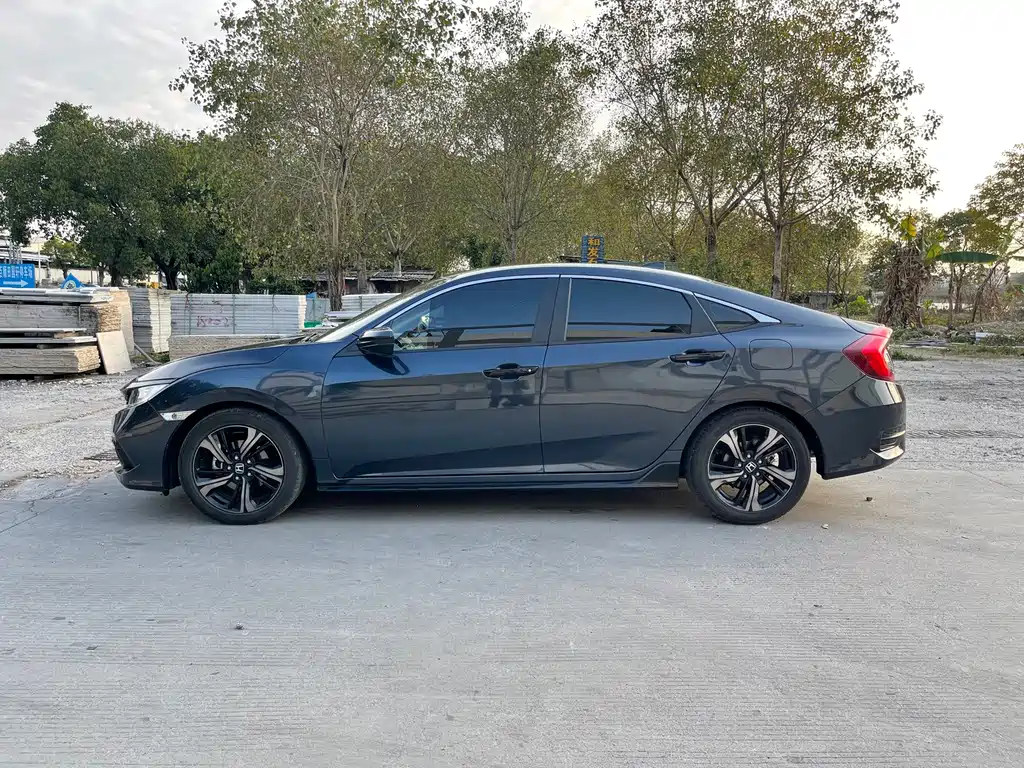 Honda Civic 2019 220TURBO CVT VI