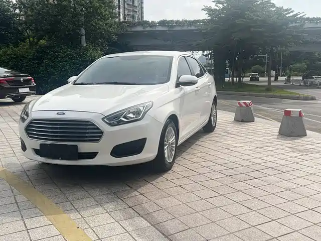 2018 Ford Escort