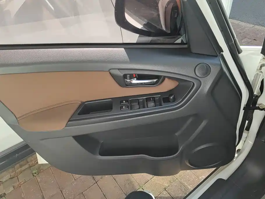 Suzuki SX4 — миниатюра 7