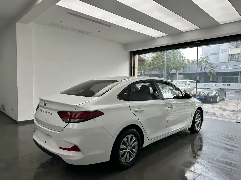HYUNDAI YUEDONG