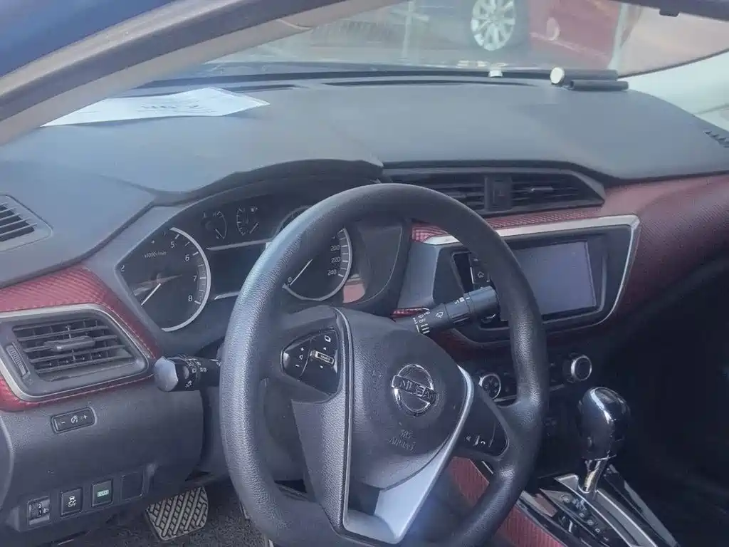 Nissan Bluebird — миниатюра 10