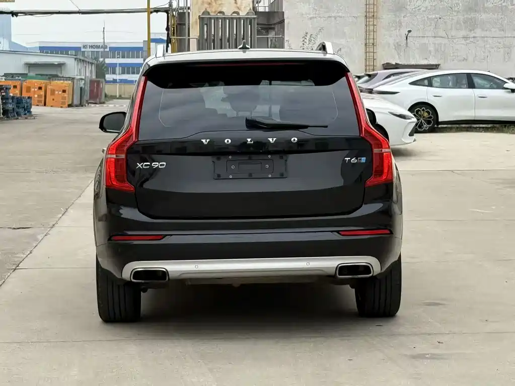 Volvo XC90 — миниатюра 13