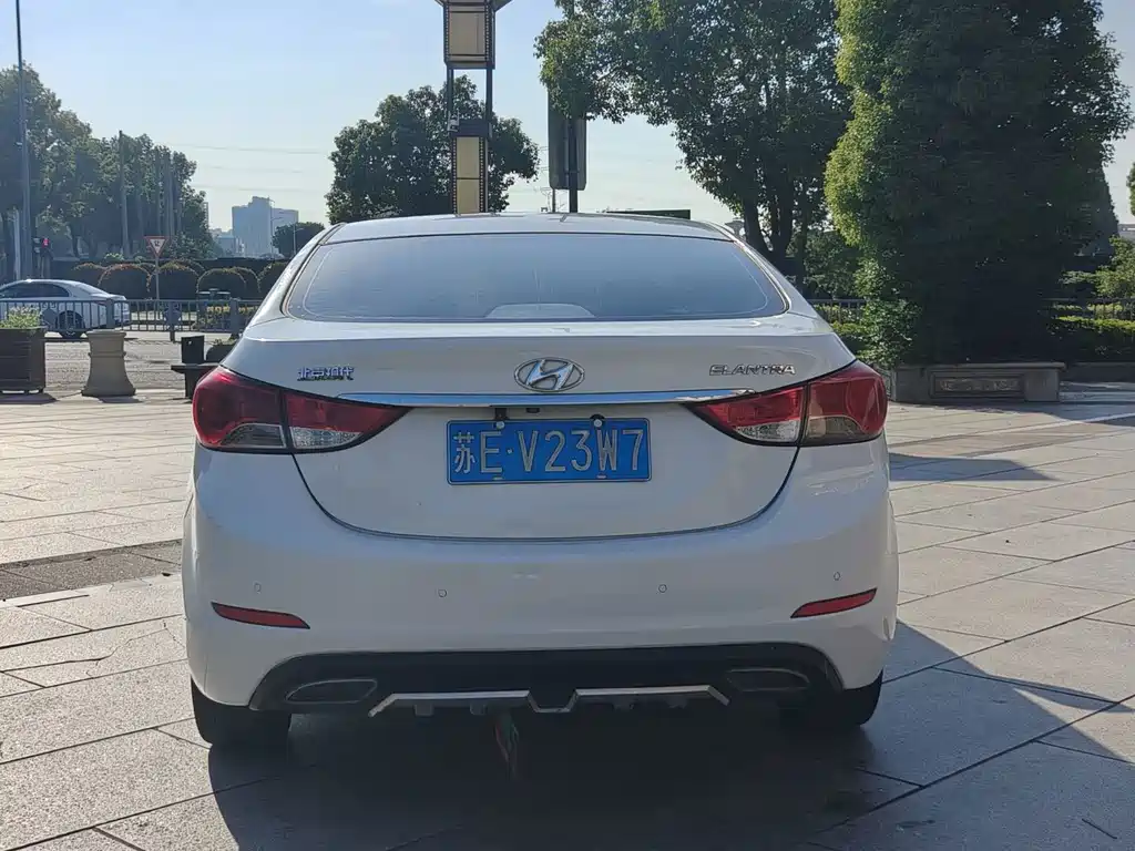 Hyundai Elantra Langdong — миниатюра 5