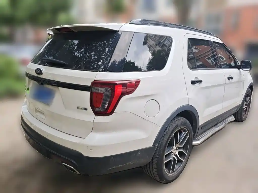Ford Explorer (Import) — миниатюра 5