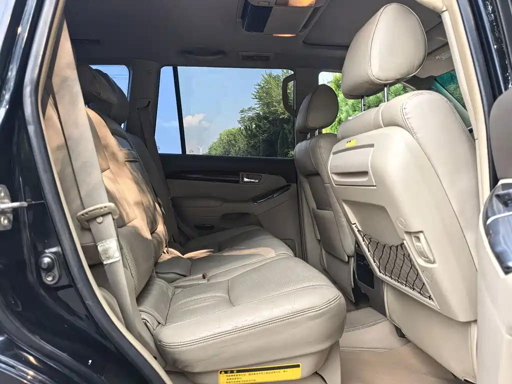 Toyota Prado — миниатюра 12