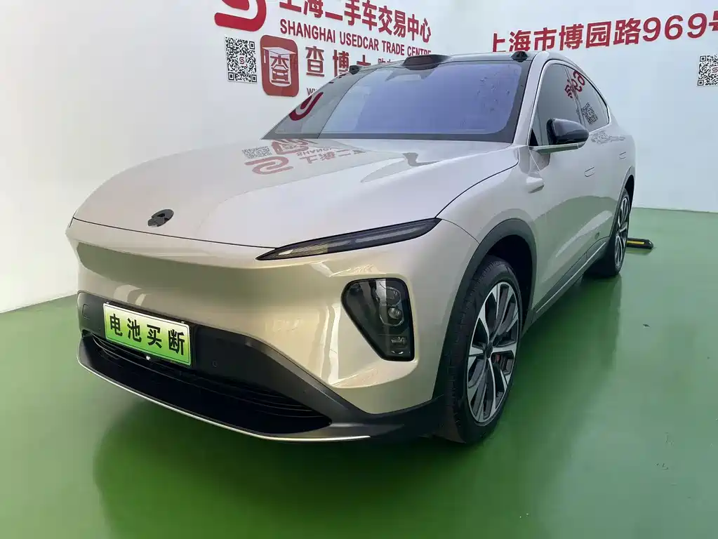 NIO EC7