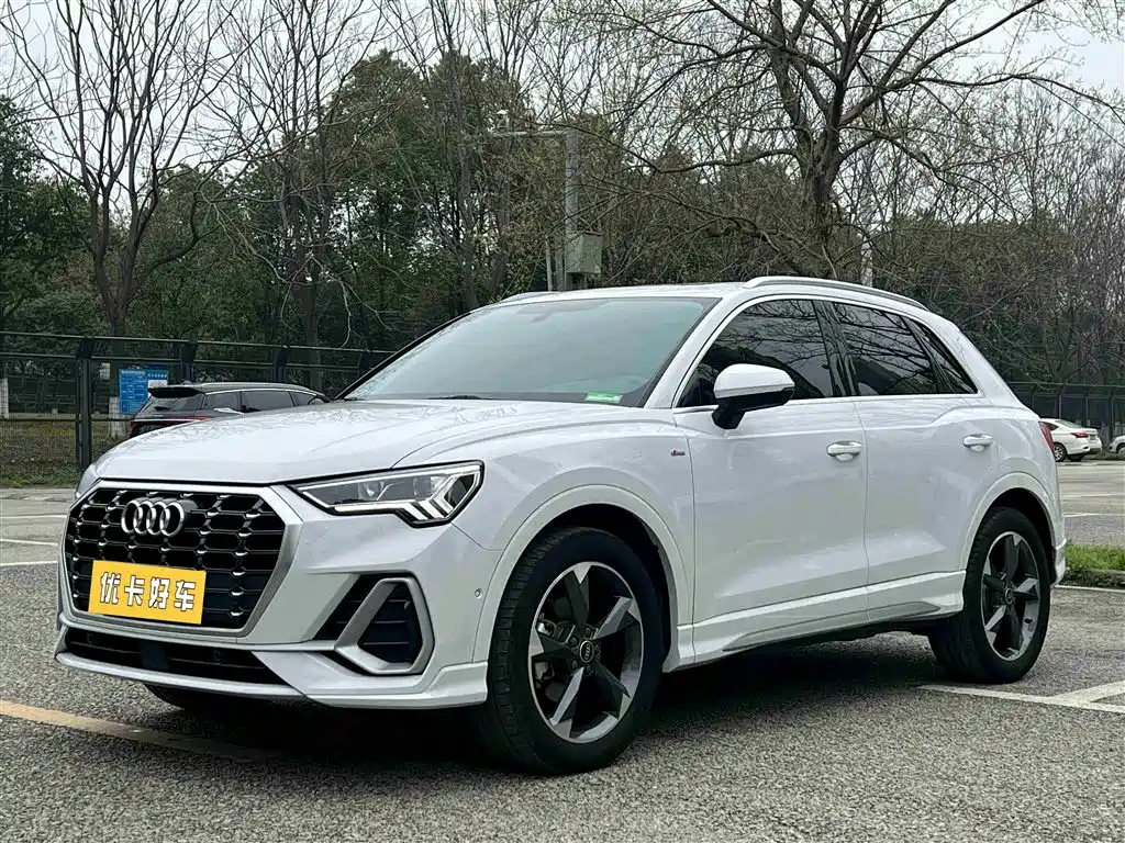 Audi Q3 2022