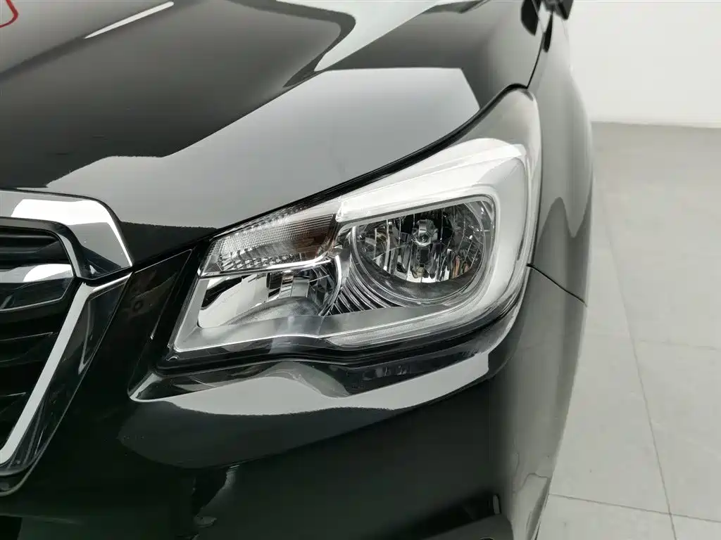 Subaru Forester 2016 2.0i Luxury