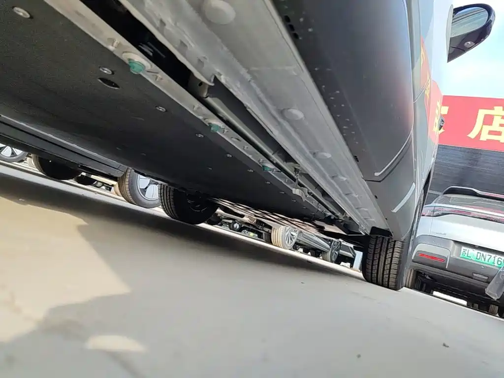 BYD Yuan UP — миниатюра 21