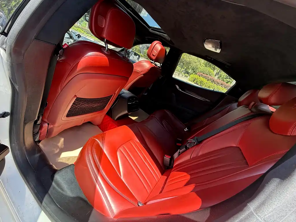 Maserati Ghibli — миниатюра 10