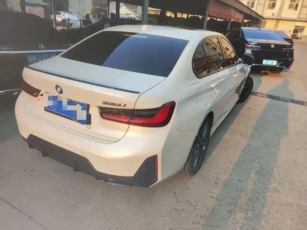 BMW 3 Series — миниатюра 3
