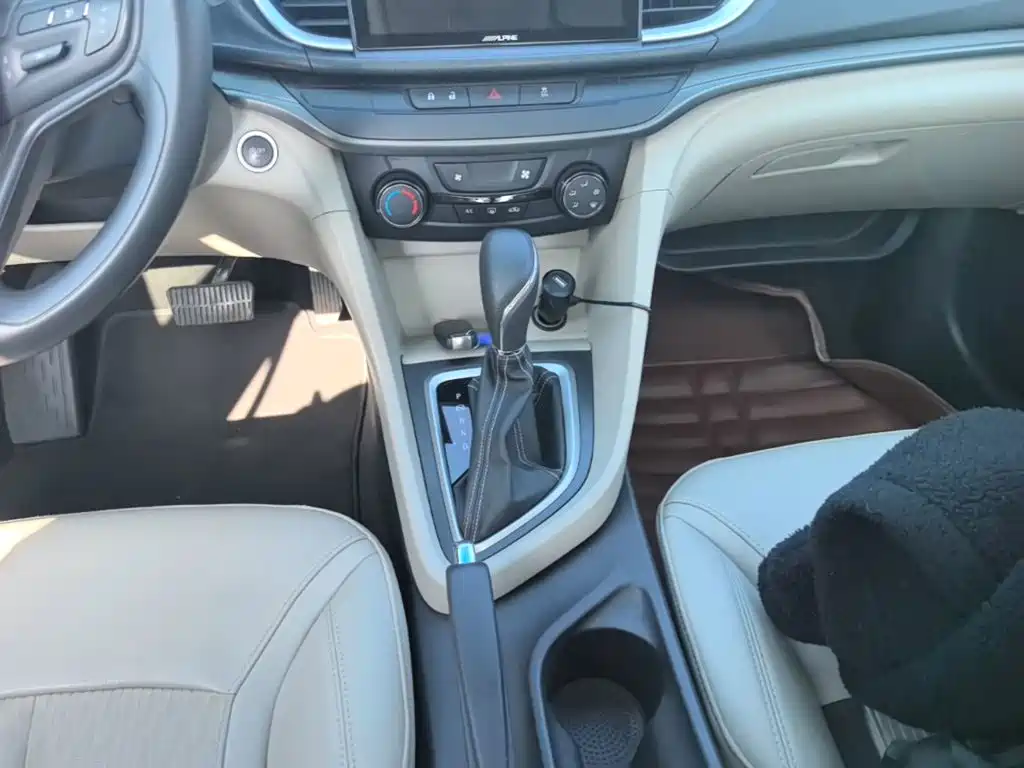 Buick Excelle — миниатюра 14