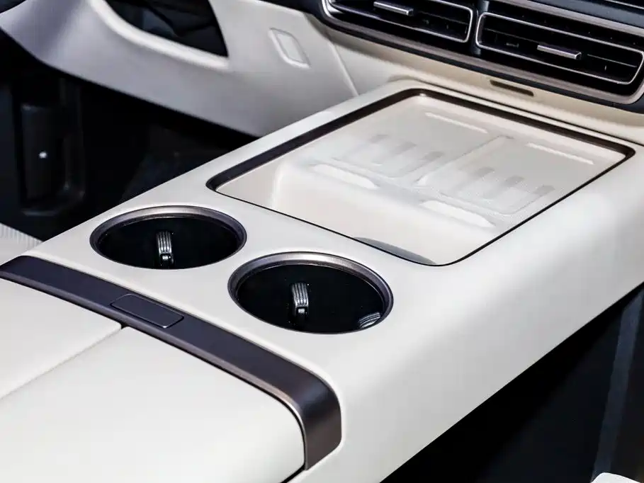 Li Auto Li MEGA — миниатюра 35