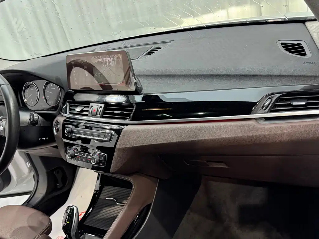 BMW X1 — миниатюра 15
