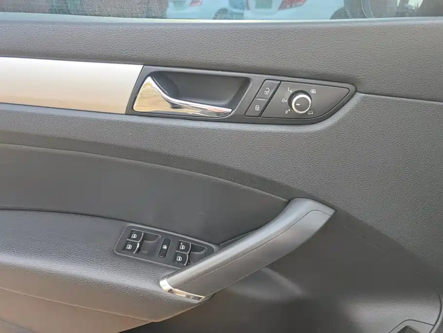 Volkswagen Passat — миниатюра 7