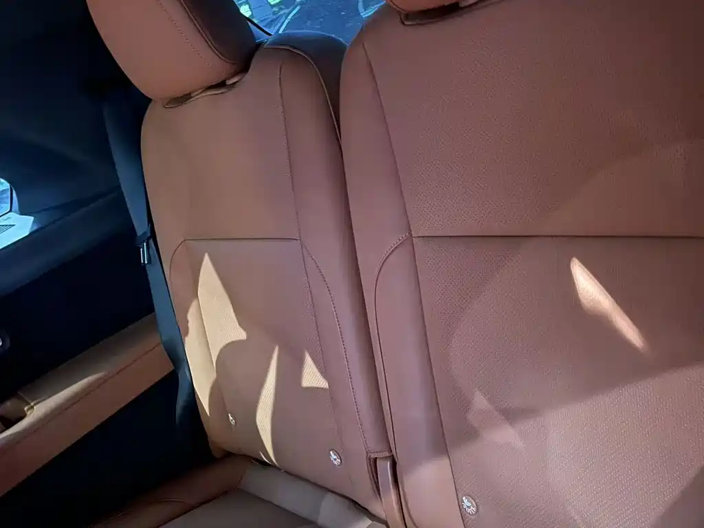 Li Auto Li L8 — миниатюра 10