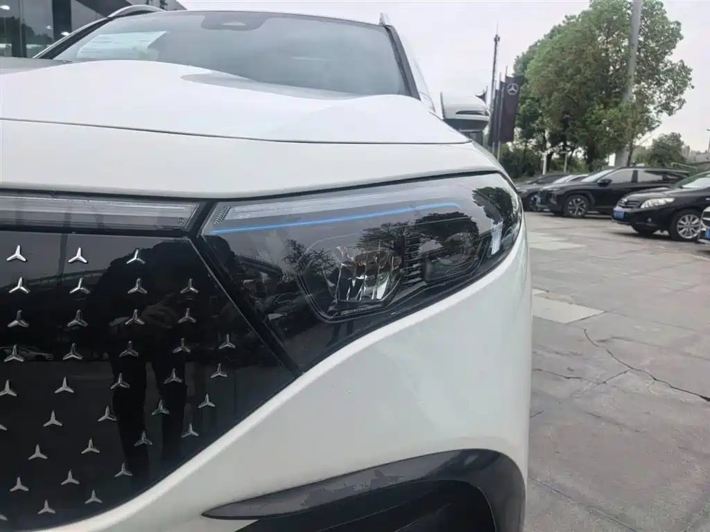 Mercedes-Benz EQB 2025 EQB 260