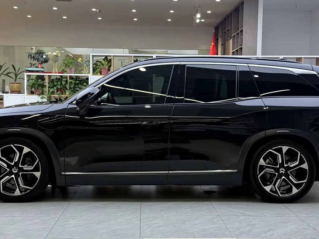 NIO ES8 — миниатюра 3