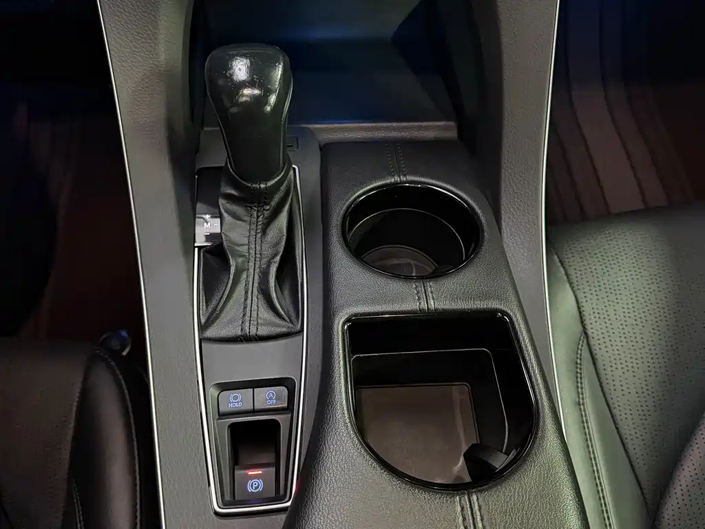 Toyota Avalon — миниатюра 27