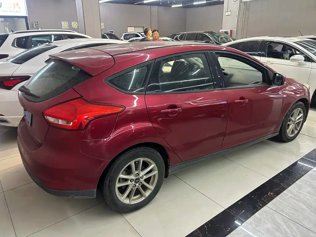 Ford Focus — миниатюра 5