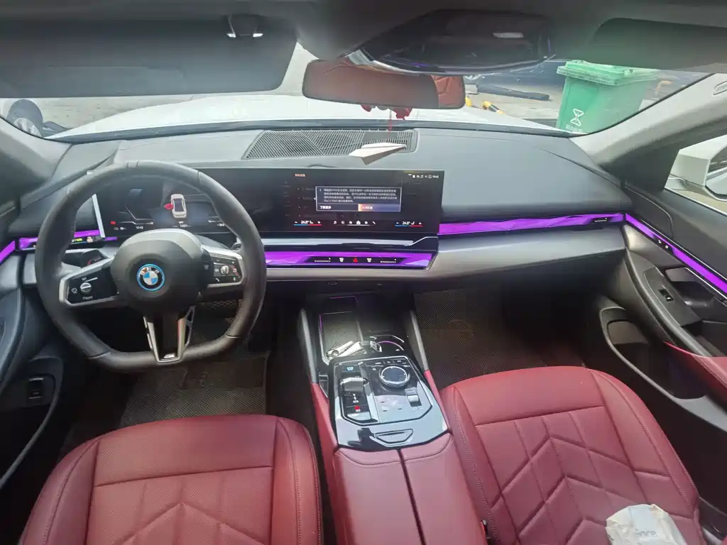 BMW i5 — миниатюра 14