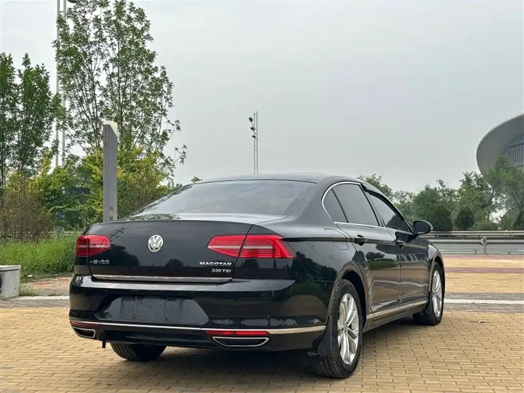 Volkswagen Magotan 2018 330TSI DSG Luxury