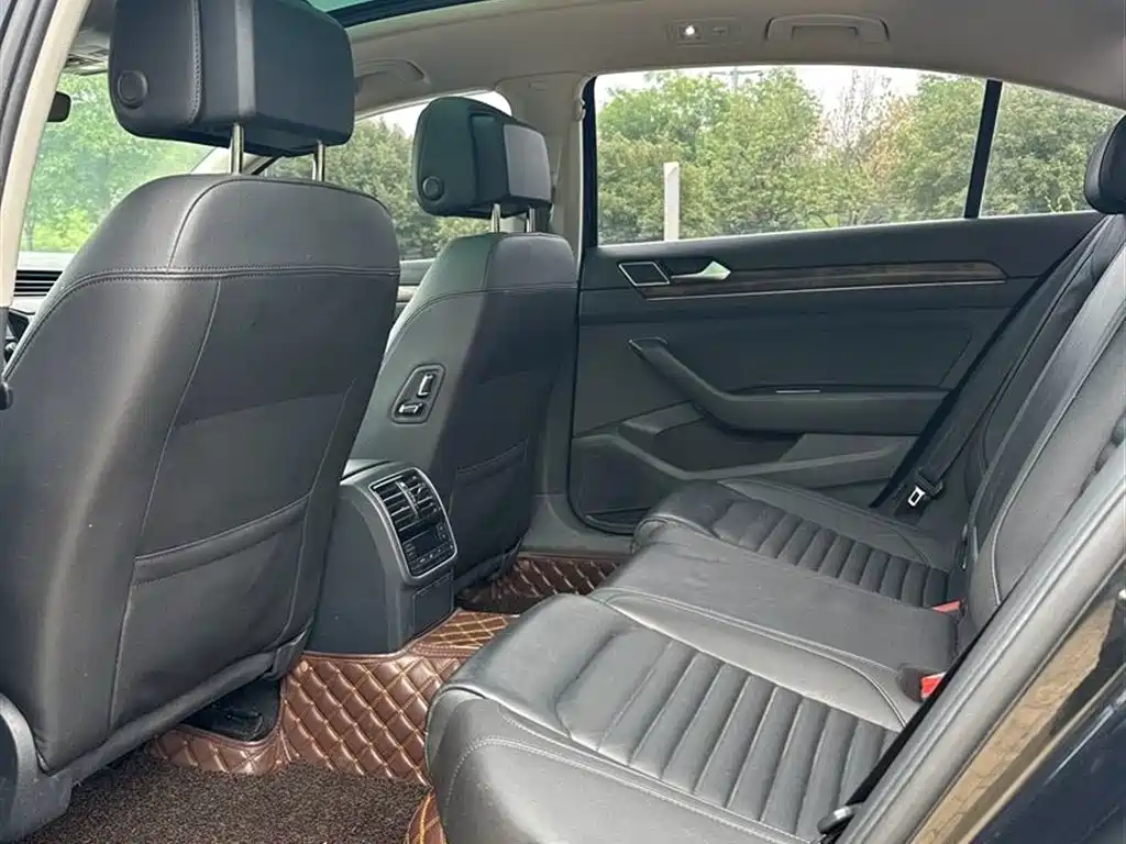 Volkswagen Magotan 2018 330TSI DSG Luxury