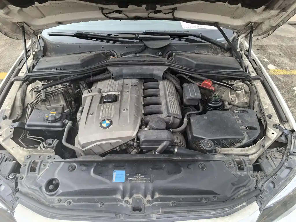 BMW 5 Series — миниатюра 14