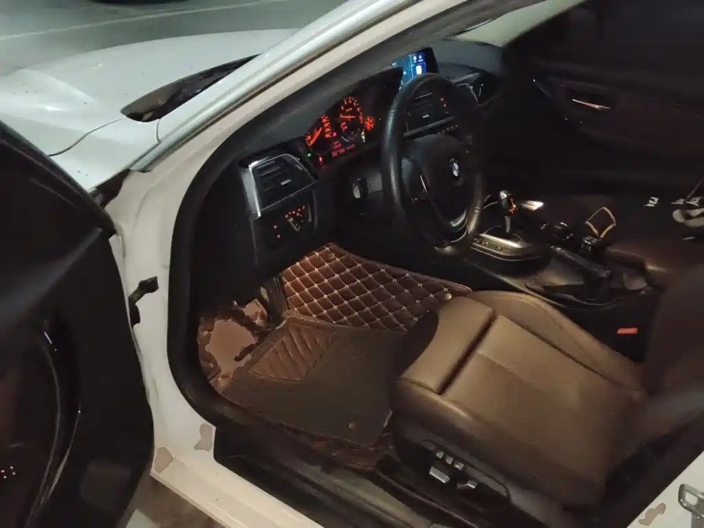 BMW 3 Series — миниатюра 17