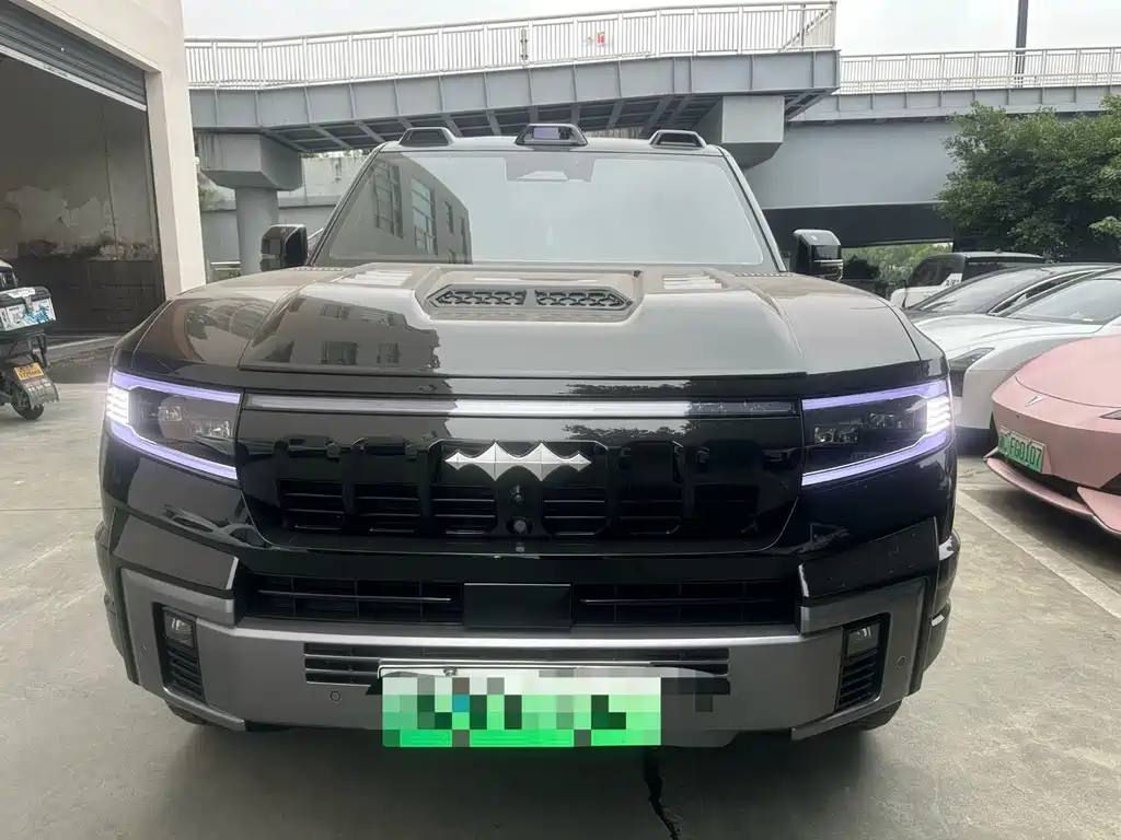 Fangchengbao Leopard 8 8 2025 Flagship 7 мест