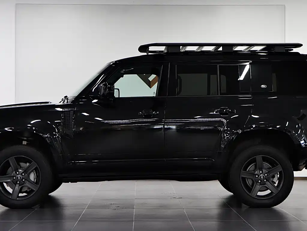 Land Rover Defender — миниатюра 7