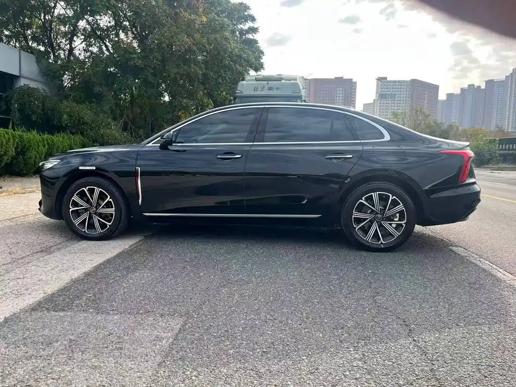 Hongqi Hongqi H5 PHEV — миниатюра 6