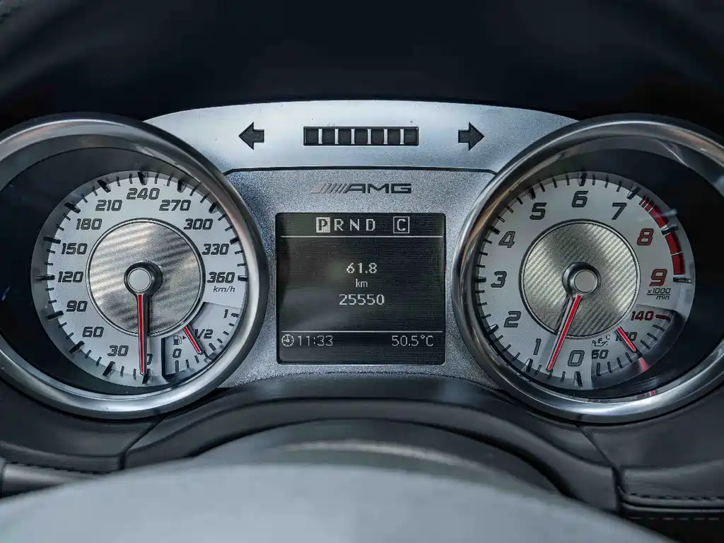 Mercedes-Benz SLS AMG — миниатюра 15