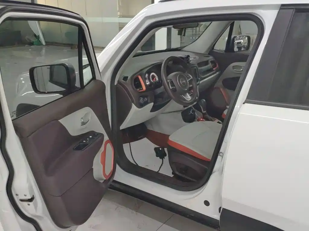 Jeep Renegade — миниатюра 16