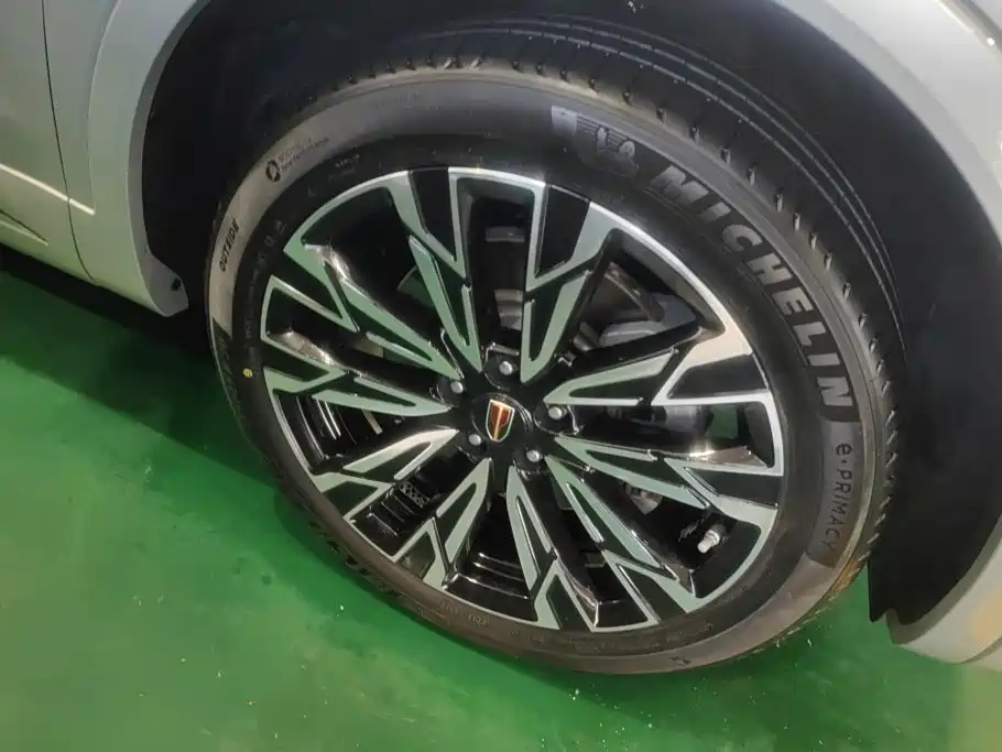 Hongqi Hongqi HS5 — миниатюра 6