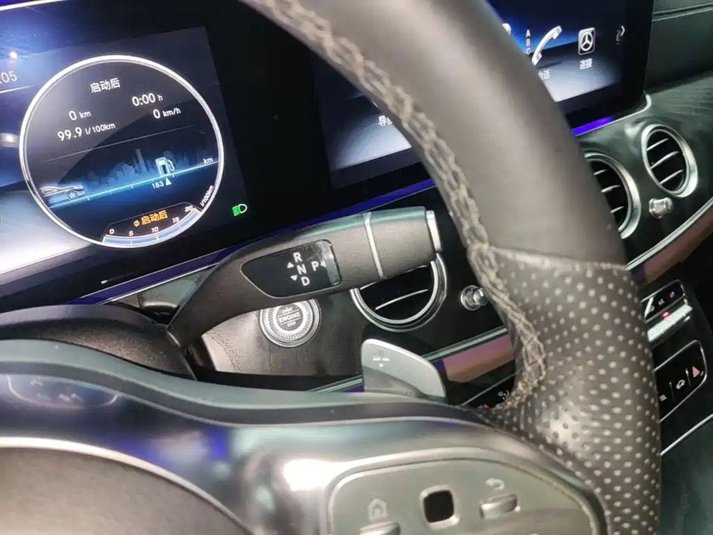 Mercedes-Benz E-Class — миниатюра 14