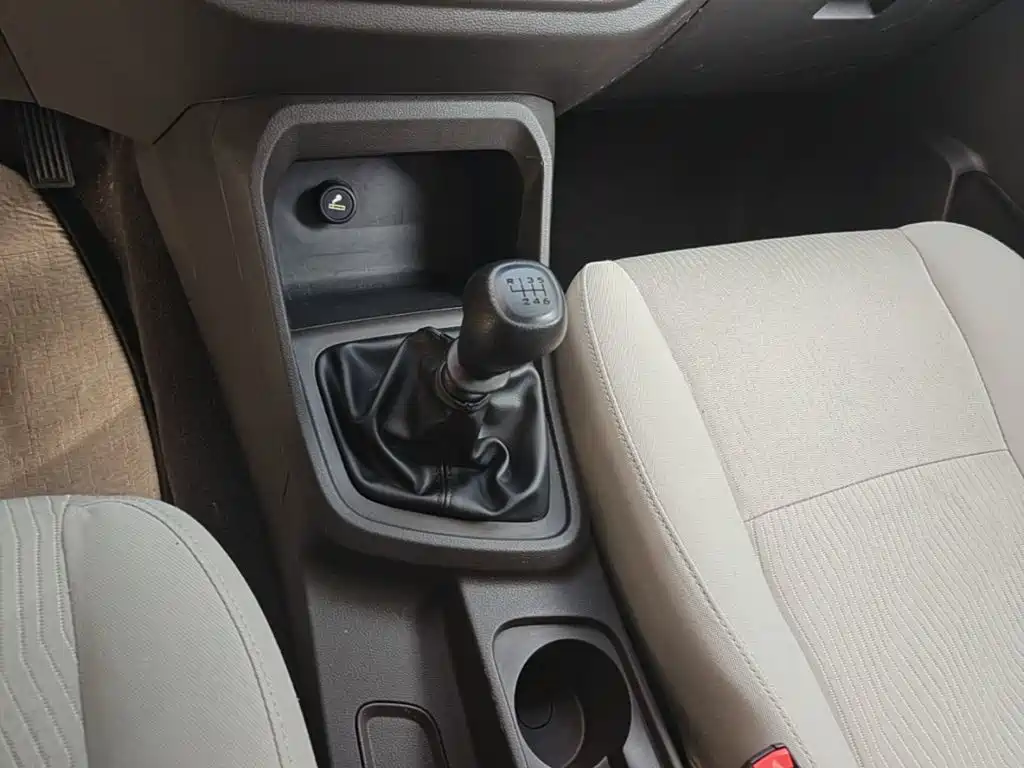Wuling Hongguang V — миниатюра 14