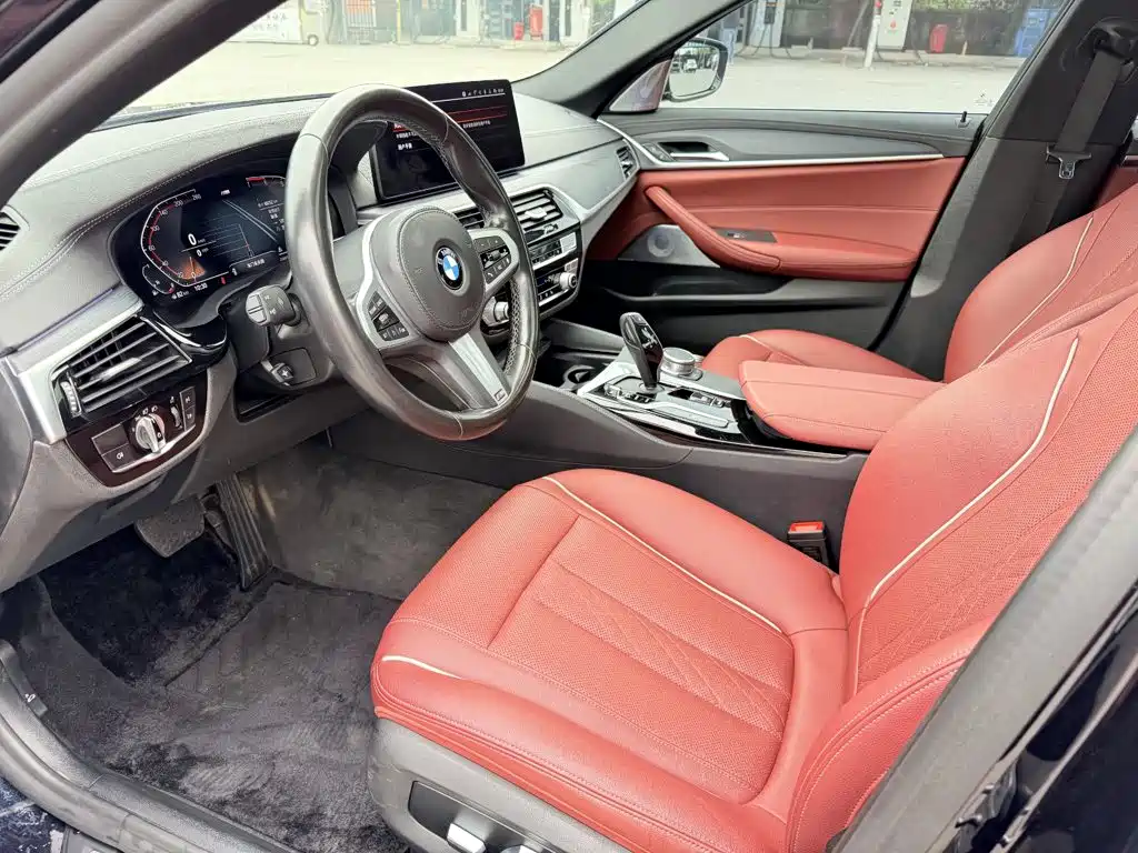 BMW 5 Series — миниатюра 3
