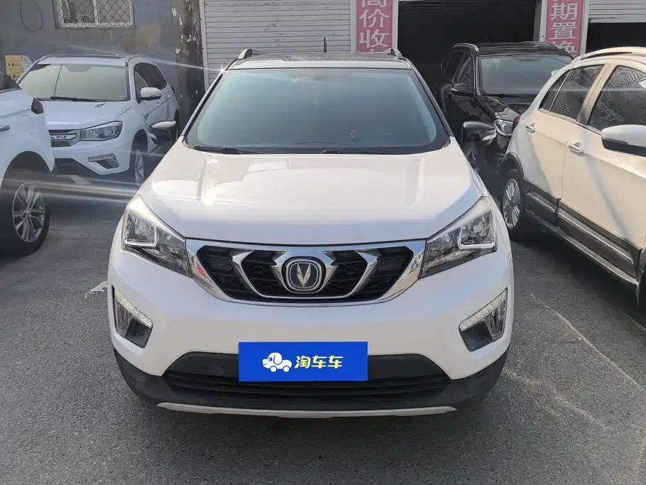 Changan CS15 — миниатюра 2