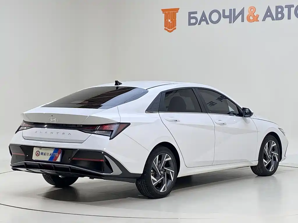 Hyundai Elantra 2023 1.5L CVT GLX Elite