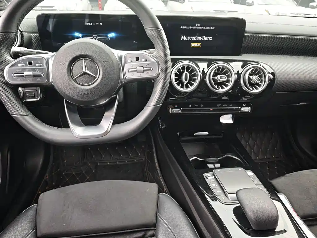 Mercedes-Benz A-Class — миниатюра 6