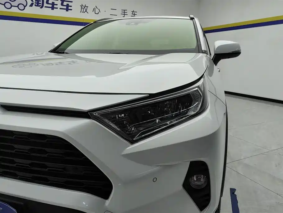 Toyota RAV4 2022 2.0L CVT Plus